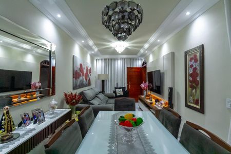 Casa à venda com 124m², 3 quartos e 1 vaga Casa à venda com 124m², 3 quartos e 1 vagaSala