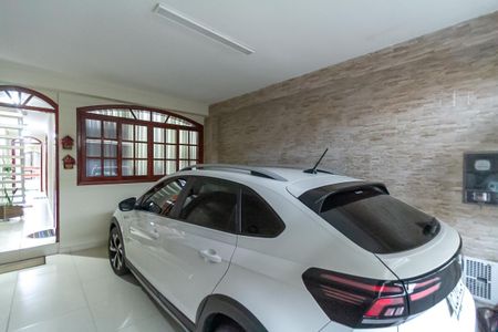 Casa à venda com 124m², 3 quartos e 1 vaga Casa à venda com 124m², 3 quartos e 1 vagaGaragem