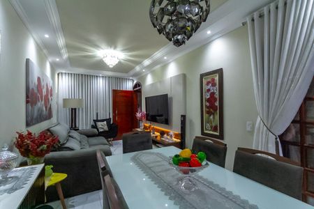 Casa à venda com 124m², 3 quartos e 1 vaga Casa à venda com 124m², 3 quartos e 1 vagaSala