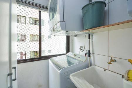Apartamento à venda com 65m², 3 quartos e 1 vagaÁrea de Serviço