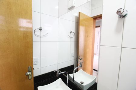 Apartamento para alugar com 60m², 2 quartos e 1 vagaBanheiro Social