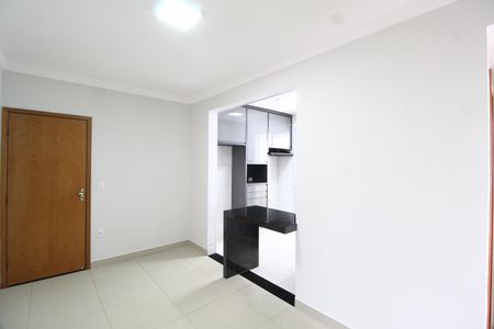 Apartamento para alugar com 60m², 2 quartos e 1 vagaSala