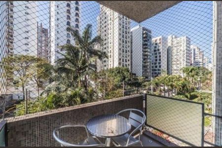 Apartamento à venda com 192m², 3 quartos e 2 vagasFoto 01