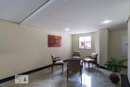 Apartamento para alugar com 52m², 2 quartos e 1 vagaHall social