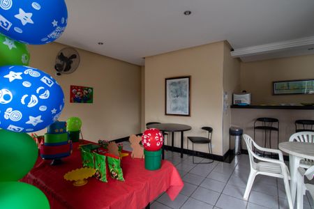 Apartamento à venda com 60m², 2 quartos e 1 vagaÁrea comum - Salão de festas