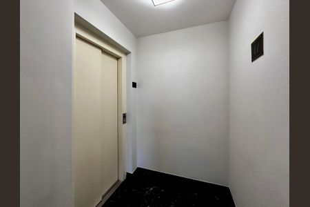 Apartamento à venda com 250m², 3 quartos e 5 vagasHall Social Apartamento