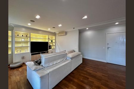 Apartamento à venda com 250m², 3 quartos e 5 vagasSala