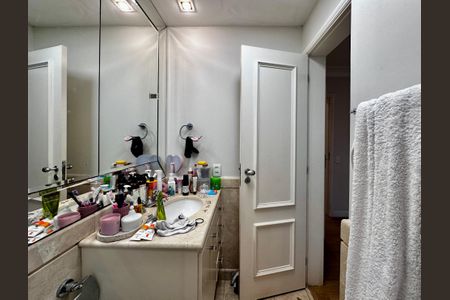 Apartamento à venda com 250m², 3 quartos e 5 vagasBanheiro Suíte 1