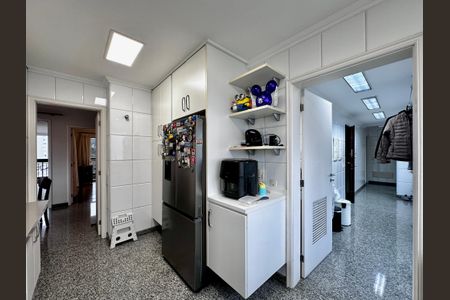 Apartamento à venda com 250m², 3 quartos e 5 vagasCozinha