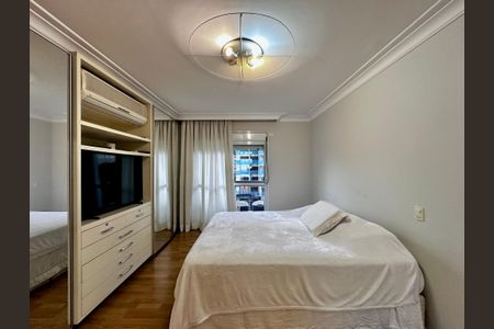 Apartamento à venda com 250m², 3 quartos e 5 vagasSuíte 3