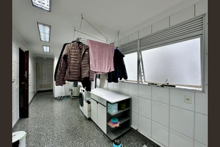 Apartamento à venda com 250m², 3 quartos e 5 vagasÁrea de Serviço