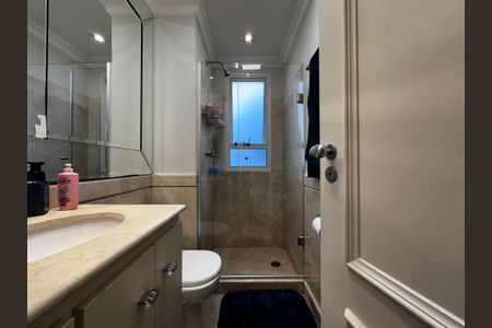 Apartamento à venda com 250m², 3 quartos e 5 vagasBanheiro Suíte 2