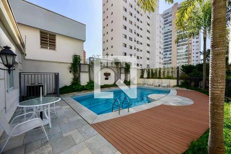 Apartamento à venda com 250m², 3 quartos e 5 vagasPiscina