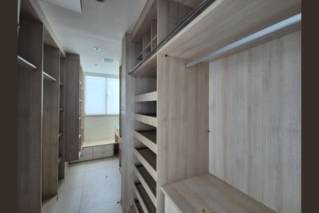 Apartamento à venda com 350m², 4 quartos e 4 vagasCloset da suite 5