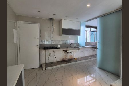 Apartamento à venda com 350m², 4 quartos e 4 vagasCozinha