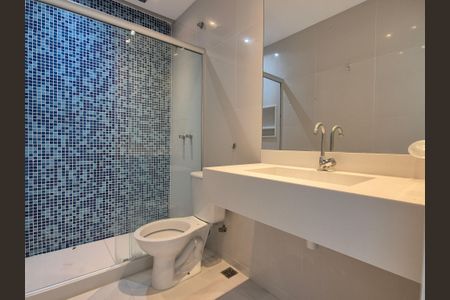 Apartamento à venda com 350m², 4 quartos e 4 vagasBanheiro da Suíte 4