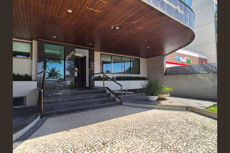 Apartamento à venda com 350m², 4 quartos e 4 vagasEntrada