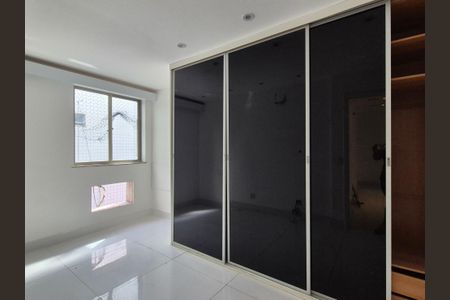 Apartamento à venda com 350m², 4 quartos e 4 vagasSuíte 2
