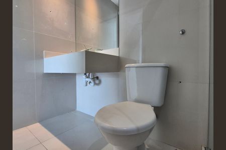 Apartamento à venda com 350m², 4 quartos e 4 vagasBanheiro da Suíte 3