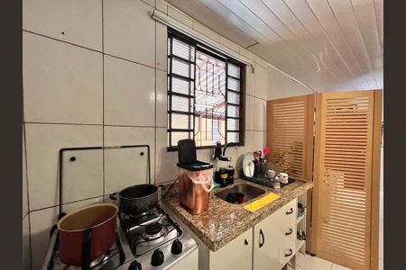 Casa à venda com 270m², 5 quartos e 1 vaga Casa à venda com 270m², 5 quartos e 1 vagaCasa 3 - Cozinha