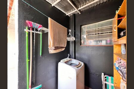 Casa à venda com 270m², 5 quartos e 1 vaga Casa à venda com 270m², 5 quartos e 1 vagaÁrea de Serviço