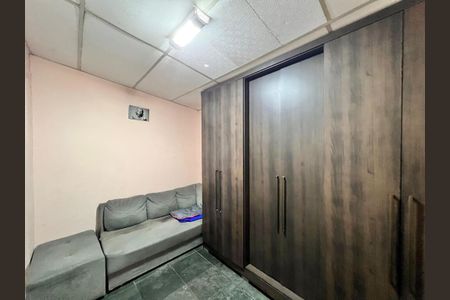 Casa à venda com 270m², 5 quartos e 1 vaga Casa à venda com 270m², 5 quartos e 1 vagaCloset Suíte