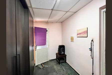 Casa à venda com 270m², 5 quartos e 1 vaga Casa à venda com 270m², 5 quartos e 1 vagaCloset Suíte