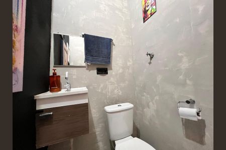 Casa à venda com 270m², 5 quartos e 1 vaga Casa à venda com 270m², 5 quartos e 1 vagaLavabo