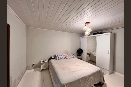 Casa à venda com 270m², 5 quartos e 1 vaga Casa à venda com 270m², 5 quartos e 1 vagaCasa 3 - Quarto