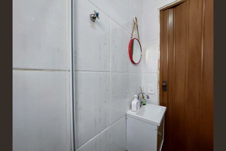 Casa à venda com 150m², 3 quartos e 2 vagasBanheiro 1