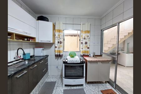 Casa à venda com 150m², 3 quartos e 2 vagasCozinha