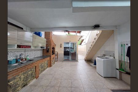 Casa à venda com 150m², 3 quartos e 2 vagasÁrea de Lazer