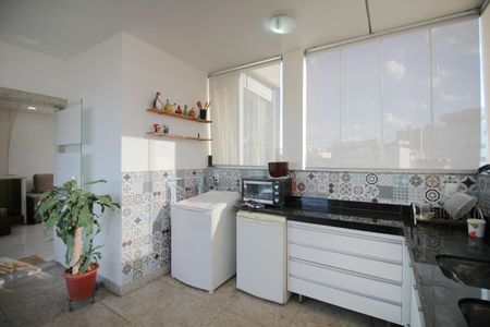 Apartamento à venda com 160m², 3 quartos e 3 vagasCozinha