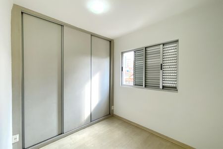 Apartamento à venda com 160m², 3 quartos e 3 vagasQuarto 2