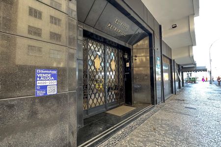 Apartamento à venda com 132m², 3 quartos e sem vagaPlaquinha