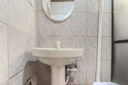 Casa à venda com 64m², 2 quartos e 3 vagas Casa à venda com 64m², 2 quartos e 3 vagasBanheiro