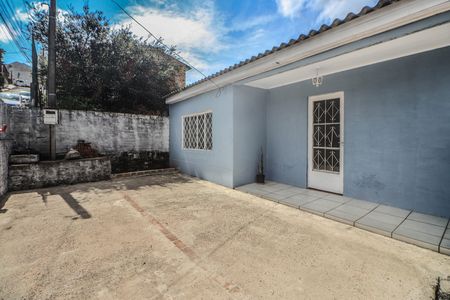 Casa à venda com 64m², 2 quartos e 3 vagas Casa à venda com 64m², 2 quartos e 3 vagasPátio