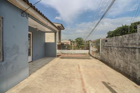 Casa à venda com 64m², 2 quartos e 3 vagas Casa à venda com 64m², 2 quartos e 3 vagasPátio