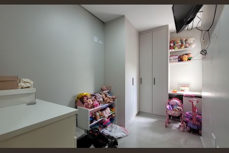 Apartamento à venda com 120m², 3 quartos e 2 vagasQuarto 2