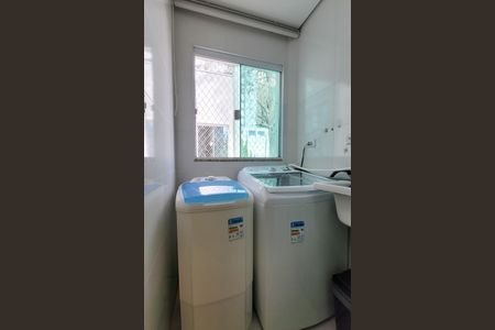 Apartamento à venda com 120m², 3 quartos e 2 vagasLavanderia