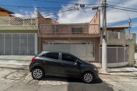Casa à venda com 76m², 2 quartos e 2 vagasFachada
