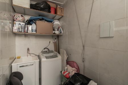 Casa à venda com 76m², 2 quartos e 2 vagasÁrea de Serviço