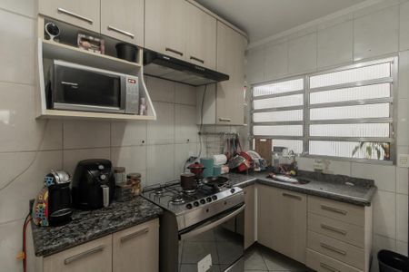 Casa à venda com 76m², 2 quartos e 2 vagasCozinha