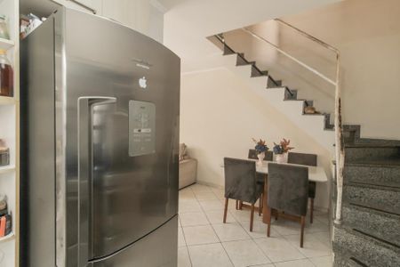 Casa à venda com 76m², 2 quartos e 2 vagasCozinha