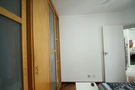 Apartamento à venda com 42m², 1 quarto e 1 vagaQuarto 