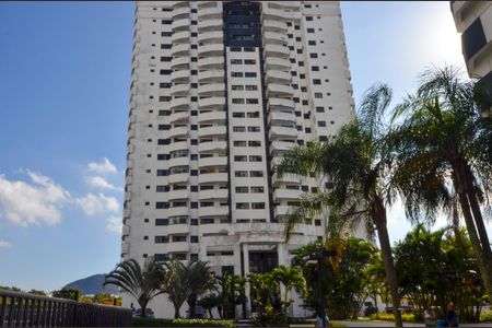 Apartamento à venda com 87m², 2 quartos e 1 vaga Apartamento à venda com 87m², 2 quartos e 1 vagaFachada do bloco