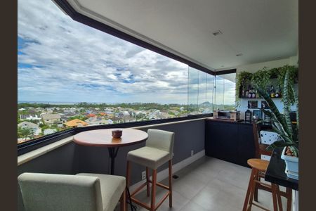 Apartamento à venda com 87m², 2 quartos e 1 vaga Apartamento à venda com 87m², 2 quartos e 1 vagaVaranda