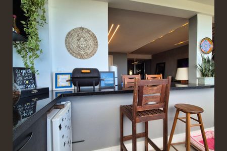 Apartamento à venda com 87m², 2 quartos e 1 vaga Apartamento à venda com 87m², 2 quartos e 1 vagaVaranda