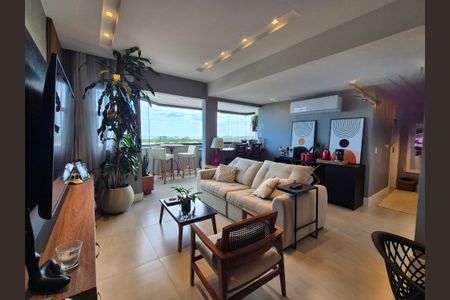 Apartamento à venda com 87m², 2 quartos e 1 vaga Apartamento à venda com 87m², 2 quartos e 1 vagaSala