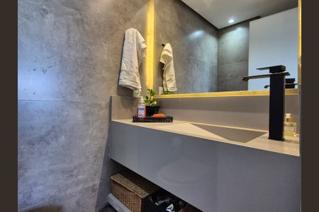 Apartamento à venda com 87m², 2 quartos e 1 vaga Apartamento à venda com 87m², 2 quartos e 1 vagaBanheiro